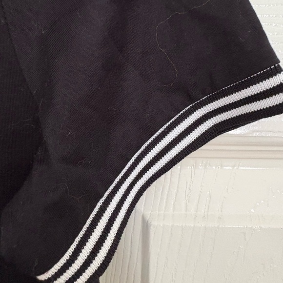 Women’s Tommy Hilfiger Black Short Sleeve Tee with Striped Collar size medium. - Picture 6 of 8